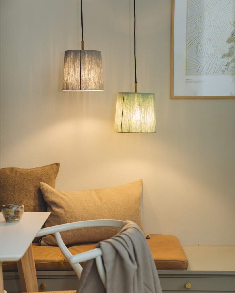 INEZEZ lamper ved sofa