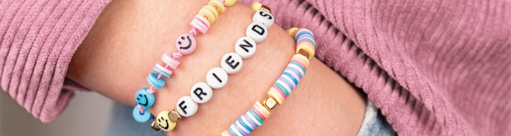 Friends armbånd fra Global Hobby og kunst