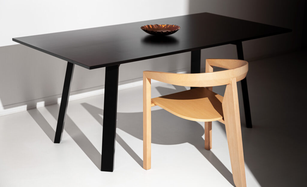 Designmøbler-til-kontor-fra-Porventura-Portugal